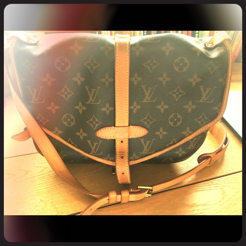 Louis Vuitton Saumur crossbody bag